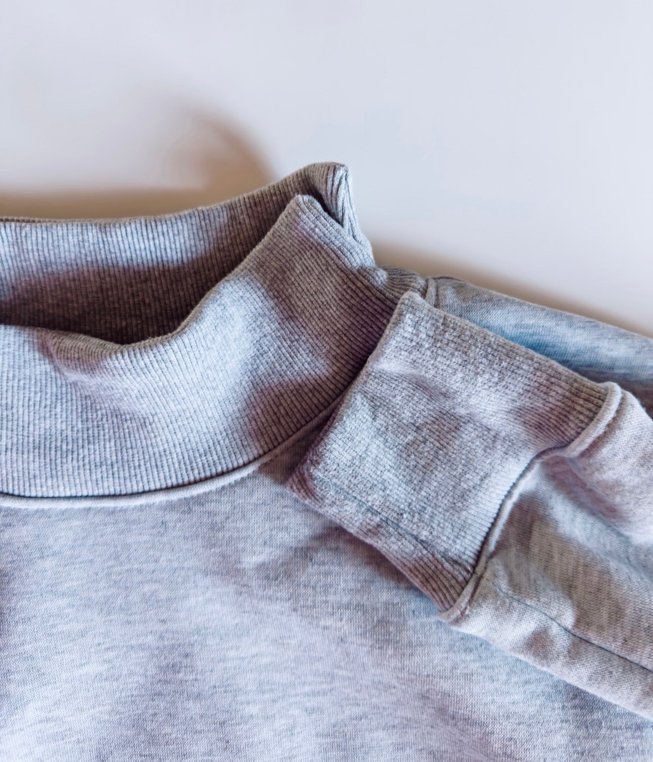 Park Embroidered Mockneck Sweatshirt in Gray